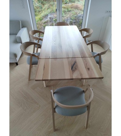 Krzesło dębowe Viko lakierowane